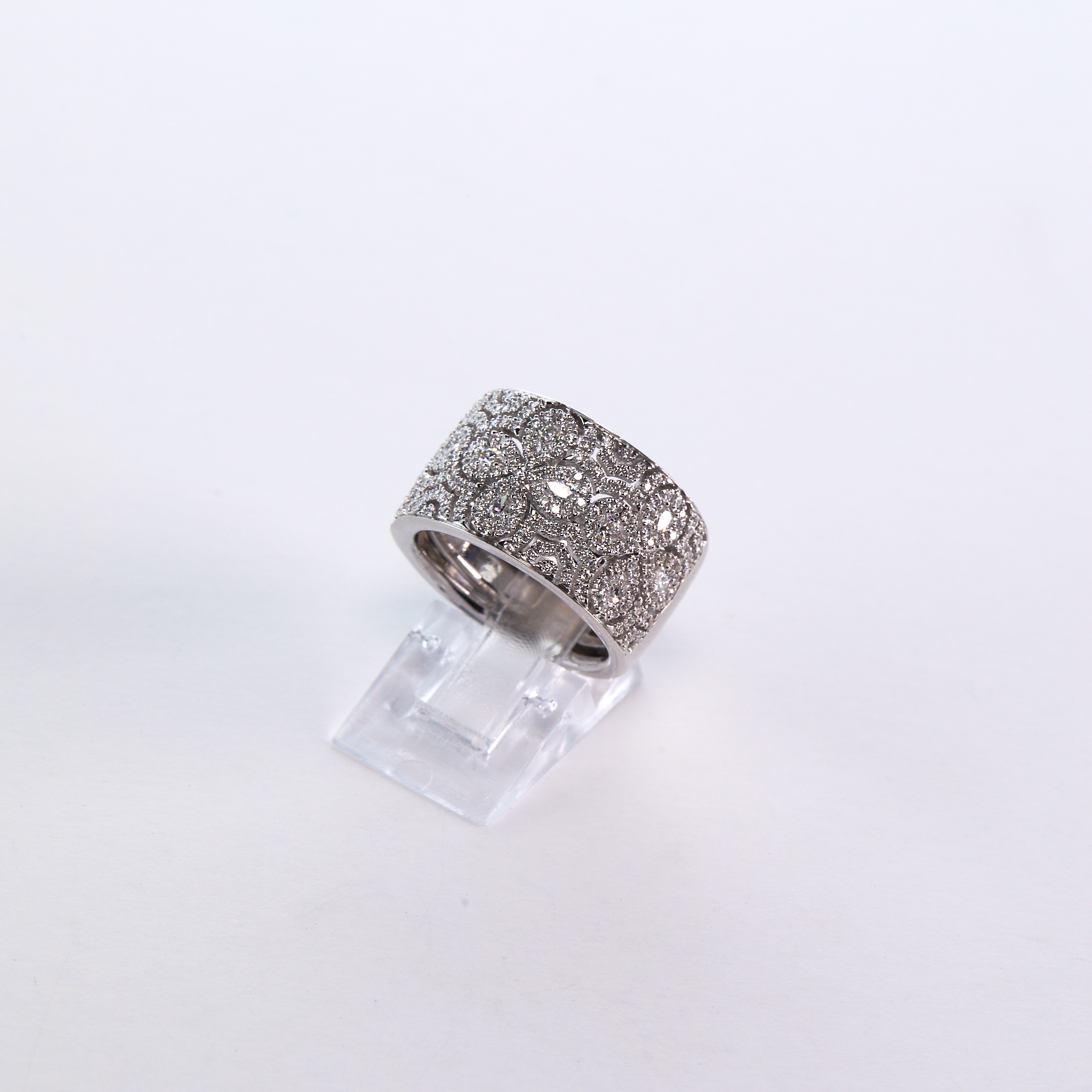 1.08 Carat Diamond Band Ring | Joseph Goott & Co.